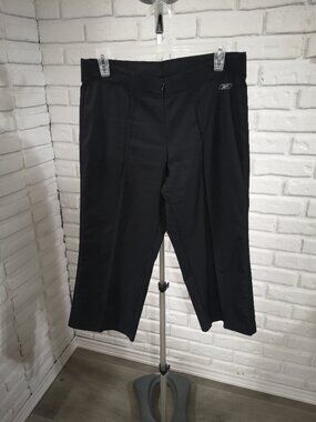 Reebok Ladies Size Medium Black Front Zip Closure Lightweight Capri Pants
